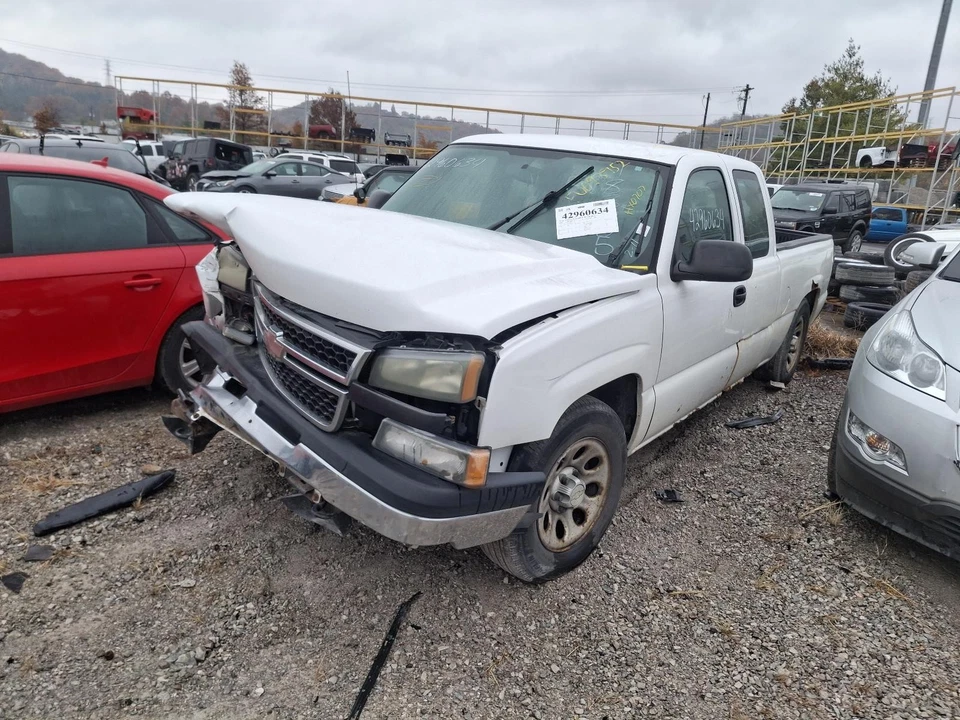 二手发动机 完整总成 适合:2006 雪佛兰索罗德 1500 皮卡 4.3L VI — 第 1/4 张图片