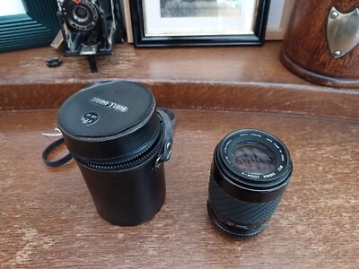 Sigma Zoom-K 70-210mm F4-5.6 Praktica Bayonet Mount Zoom Lens with case - Image 1 of 4