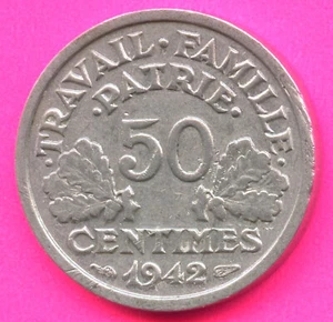 1942 France 50 Centimes Coin - Picture 1 of 2