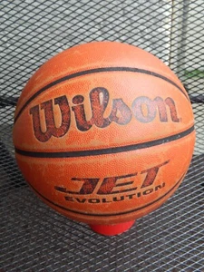 Wilson Jet Evolution Advanced Microfaser Composite  Basketball 28,5 Zoll - Bild 1 von 7