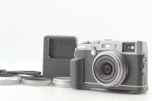 【 Top MINT / MHG Grip 】 Fujifilm X100 12.3MP Digital Camera Body Only From JAPAN - Picture 1 of 11
