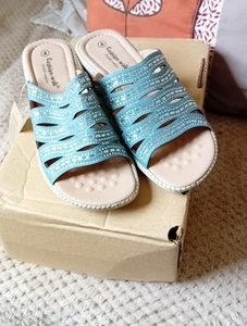 Cushion Walk Ladies Slip On Sandal Size 4 Sky Blue - Picture 1 of 5