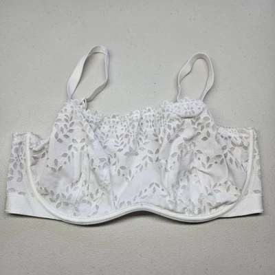 Sujetador ROSA Victoria's Secret Mujer Mediano Blanco Floral Bralette Con Aros Sin Forro Foto 1 de 4