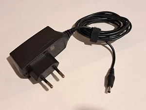 Genuine Nokia ACP-12E European Mains Charger for Nokia Phones (e.g. 6610) 3.5 mm - Zdjęcie 1 z 9