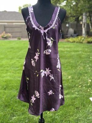 Jones New York Chemise Nightgown & Robe W/Pockets Set Purple Floral Size M - Image 1 of 4