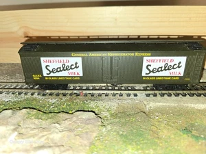 Athearn Blue Box Refrigerator Express Sheffield Sealect Milk - Picture 1 of 4