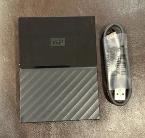 4TB WD My Passport External Portable HDD Used - Afbeelding 1 van 3