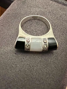 Vintage 925 Sterling Silver Black Onyx Mother of Pearl Marcasite Ring Size 8 - Picture 1 of 7