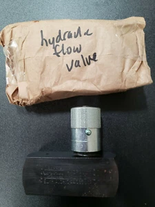 Parker Flow Control Valve  F12008S &F800S 3/4" &1/2" 25gpm 95 lpm max flow,steel - Picture 1 of 1