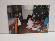 1980S VINTAGE FOUND PHOTOGRAPH COLOR ORIGINAL ART PHOTO CUTE GIRL CHRISTMAS TREE