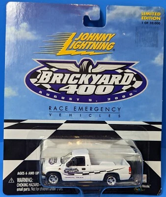Johnny Lightning Brickyard 400 Emergency Trucks – 2000 Chevrolet Silverardo - Image 1 of 4