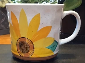 Potter’s Corner 16 oz Sunflower On White Coffee Tea Mug Cup - Picture 1 of 9