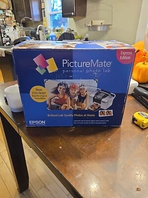 Epson PictureMate Express Edition Personal Photo Lab Printer Model B271A - Image 1 of 4