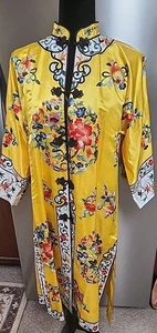 Vintage GOLDEN BEE Silk Kimono Chinese Embroidered Yellow Robe Size MEDIUM - Picture 1 of 19