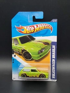Hot Wheels Blue Card 2011 New Models #008 VOLKSWAGEN BRASILIA Green 5/10 - Picture 1 of 3