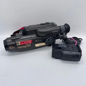 Sony CCD-FX270E Video 8 Handycam 8mm Camcorder **PLAYER GOOD, CAMERA FAULTY** - Imagen 1 de 14
