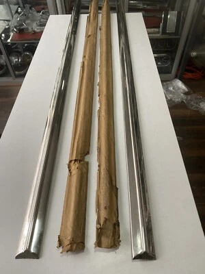 1958 Ford Fairlane 500 Victoria Sunliner Skyliner Front Fender Molding Pair - Image 1 of 4