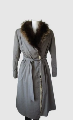 Impermeable para mujer talla 8 con cuello de piel de pecho y forro COMO NUEVO para mujer Foto 1 de 4