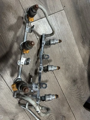 Ford Ranger 1999-2003 3,0 L V6 inyector carril de combustible Foto 1 de 4