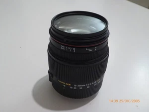 Sigma 18-200mm f/3.5-6.3 DC OS HSM per Canon EF-S + filtro polarizzato - Foto 1 di 4