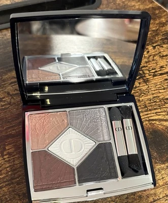 Sombra de ojos Dior Mono Couleur Couture 589 Galactic Foto 1 de 2