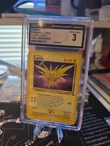 Pokemon 1999 Fossil Zapdos 30/62 RARE CGC VG 3  - Picture 1 of 2