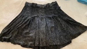 Torrid Womens Plus Black Mineral Wash Above the Knee Zip-up Skirt 1X ECU Cute!! - Picture 1 of 4