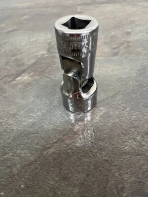 SNAP-ON FSUM17A 3/8" DRIVE 17MM 6PT FLANK DRIVE CHROME SWIVEL SOCKET (WBP004406) - Image 1 of 4