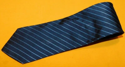 CORBATA A RAYAS GIVENCHY PARIS HECHA EN ITALIA AZUL/AZUL CLARO - CORBATA - CORBATA DE DISEÑADOR. Foto 1 de 3