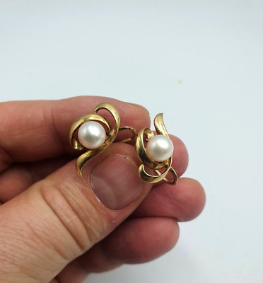 Vintage Mikimoto  14k Gold Pearl Screw Back Earrings • 350£