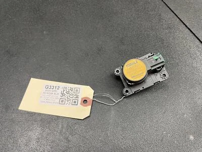A/C Heater Flap Door Actuator 2020 GMC Acadia 84018409 2017 2018 2019 2021 -2023 - Image 1 of 4