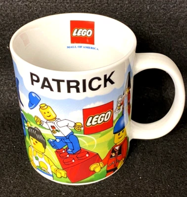 LEGO КОФЕЙНАЯ КРУЖКА, ЧАШКА, ВИНТАЖНЫЙ, ПАТРИК, ТОРГОВЫЙ ЦЕНТР АМЕРИКИ, 10-12 УНЦИЙ, КОЛЛЕКЦИОННЫЙ, 2006 - Изображение 1 из 4