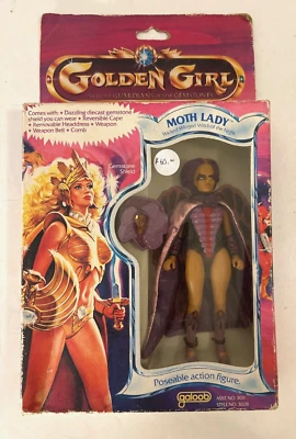 Figura de acción de colección Golden Girl and the Guardianes of the Gemstones Moth Lady Foto 1 de 4