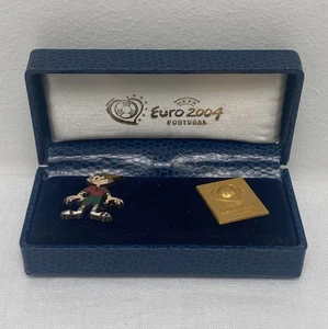 UEFA Euro 2004 Portugal Kinas pins badges with box - Picture 1 of 3