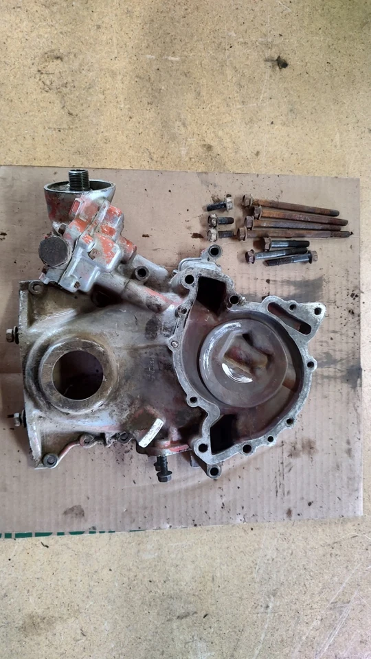 Cubierta de distribución Buick 350 1230344 Skylark GS 350 Sport Wagon LeSabre Foto 1 de 4