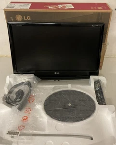 LG Flatron M2394D 23” HD LCD TV Black - Boxed With Remote - Picture 1 of 19