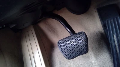 BMW 650I CONVERTIBLE 2006 freno de pedal 482447 Foto 1 de 4