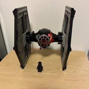 LEGO Star Wars: First Order Special Forces TIE fighter (75101) - 97% Complete - Picture 1 of 7