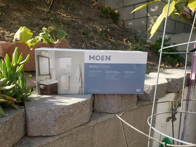 Juego de 4 herrajes de baño Moen Wellton Y1394BN Foto 1 de 4