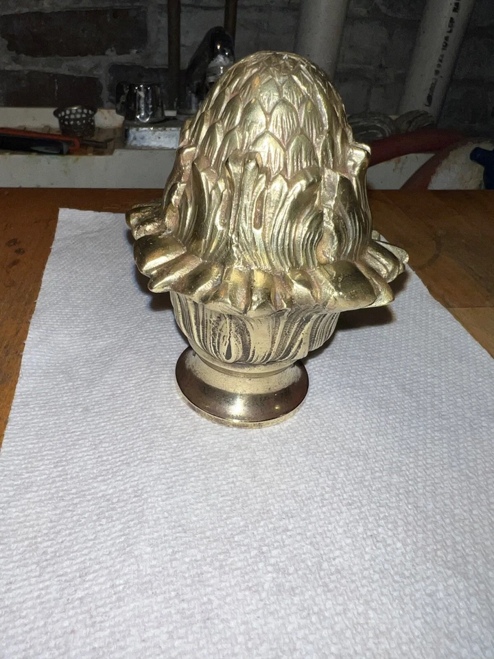 Antigua piña con acabado de latón de la década de 1870 Belle Epoch victoriano pulido Foto 1 de 4