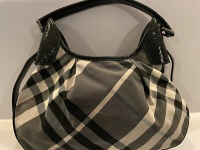 BOLSO HOBO BURBERRY SUPERNOVA CHECK BROOKLYN NEGRO Bolso de Hombro a Cuadros Beat Foto 1 de 2