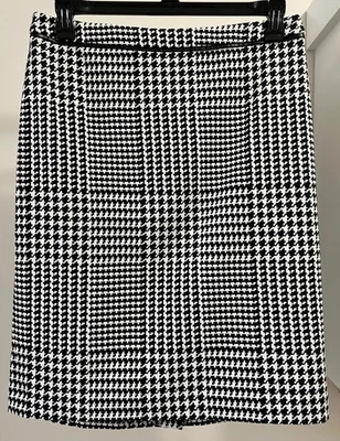 Talbots Womens Sz 10 Houndstooth Black/White Straight Pencil Skirt Rear Zip Slit - Image 1 of 4