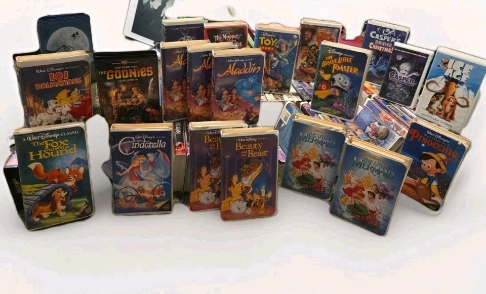 Massive Collection (80) Of Disney/Childrens VHS 80s-90s Foto 1 de 4