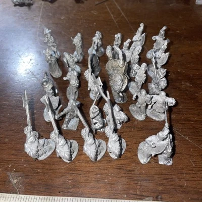 Metal Minis Figures D&D Lot Of 30 Essex Ral Partha Knights & Warriors - Image 1 of 4