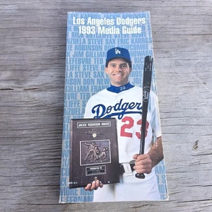 Vintage Los Angeles Dodgers Media Guide 1993 - Picture 1 of 5