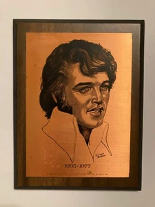 Elvis Presley 1935-1977 Holz und Metall Wandrelief von Box Car ca. 8,5"x6,5" - Bild 1 von 1