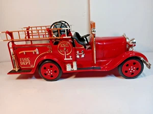 jim beam Rare decanters collectible 1930 Fire Truck 🚒 - Picture 1 of 8