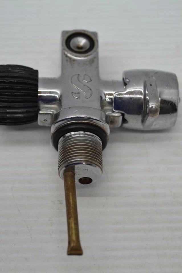 Scubapro Depth Dcar (Compensated Adjusted Reserve) J Valve 2250 PSI Used {B82} - Image 1 of 4