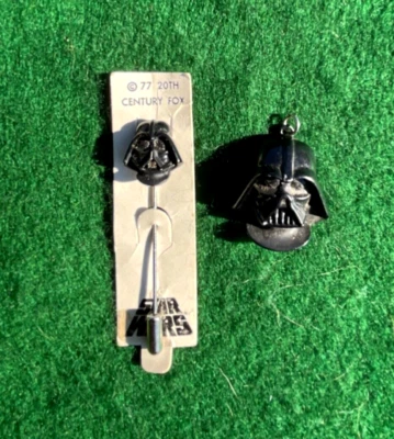 1977 Vintage Dart Vader STAR WARS pin & Pendant Jewelry lot 20th Century Fox - Image 1 of 4
