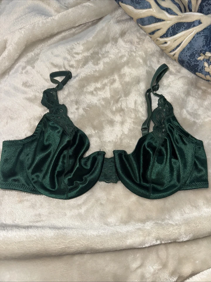 Sujetador de satén cacique vintage 34B verde segunda piel ribete de encaje satinado Y2K raro Foto 1 de 4